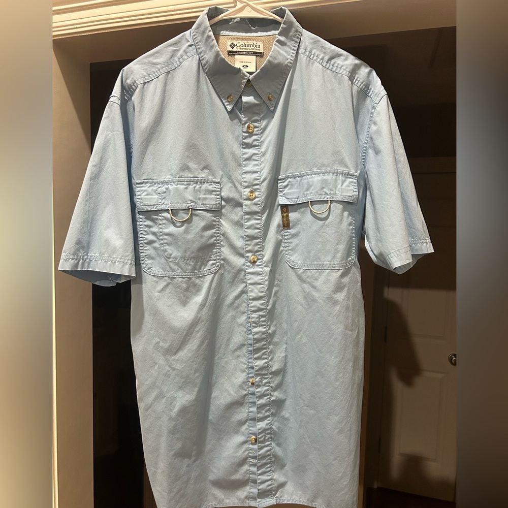 Columbia Blue Short Sleeve Fishing Shirt - Labeled XL but fits like a Medium